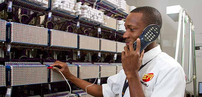 Emcali mejora instalación de telecomunicaciones; 25 % se hacen al otro día