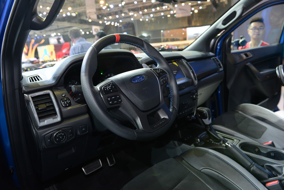 Ford Ranger Raptor ra mắt tại VMS 2018, giá 1,2 tỷ đồng Ford Ranger Raptor ra mắt tại VMS 2018, giá 1,2 tỷ đồng