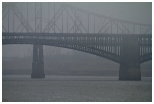 Eads Bridge 2012-01-22 2