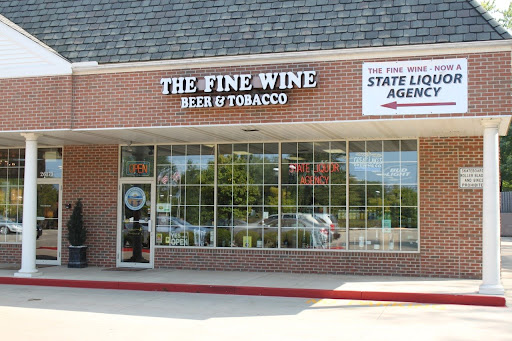 Fine Wine & Tobacco, 26179 Detroit Ave, Westlake, OH 44145, USA, 