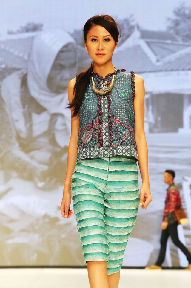 Model Baju Batik Wanita Modern Terbaru Batik Tulis Model Baju Batik Wanita Modern Terbaru Batik Tulis