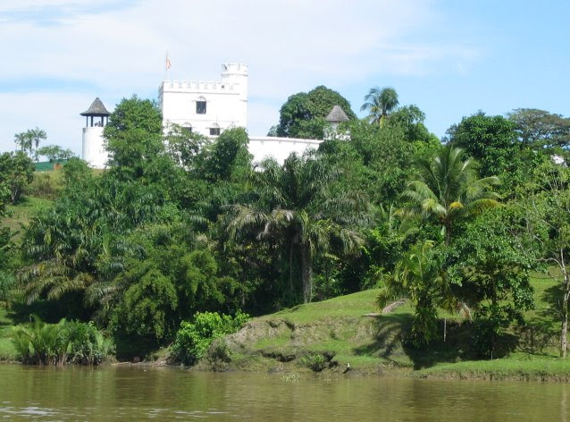 File:Fort Margherita Kuching.JPG