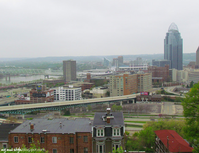 cincy buildings and bridge rkwood view1