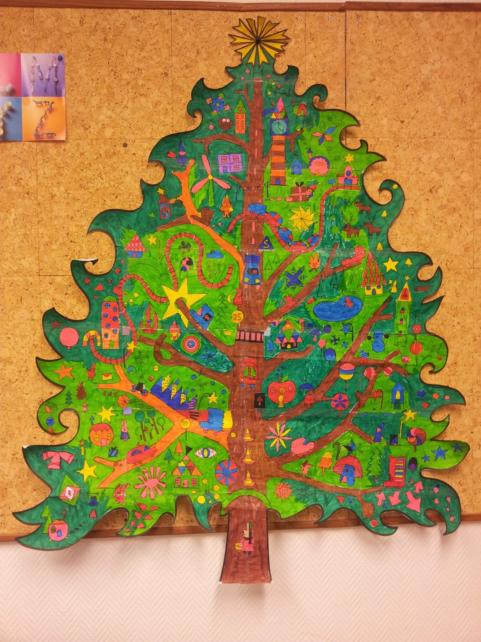 Belle Coloriage Geant Sapin De Noel  Des Milliers de Coloriage
