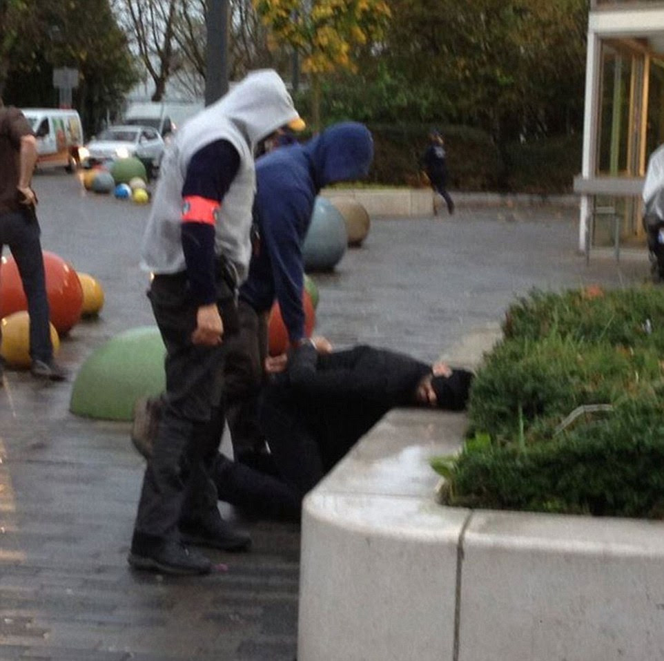 Authorities in Belgium have made several arrests in the Brussels area of Molenbeek in a series of raids