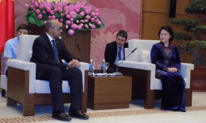 La presidenta de la Asamblea Nacional de Vietnam, Nguyen Thi Kim Ngan y el embajador cubano Herminio López, expresaron la disposición de trabajar en los temas de interés común.