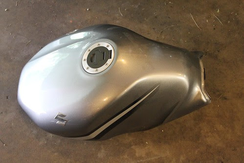 GS500 Gas Tank Removal