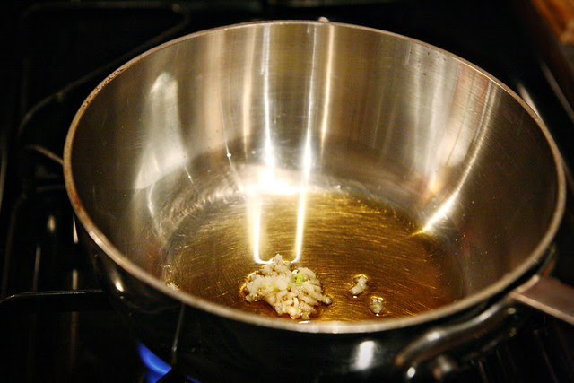 garlic-sesameoil