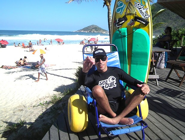 Andrezinho Carioca surfista adaptado (Foto: Vinícius Boneco)