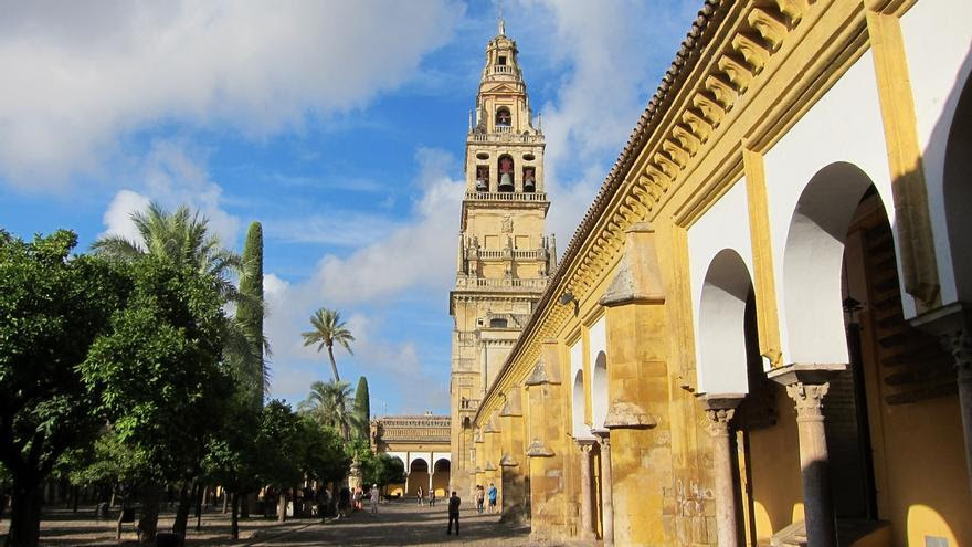 El Cabildo aclara que el convenio para la visita nocturna a la Mezquita de Córdoba sigue vigente