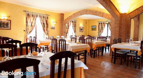 Hotel Rural Restaurante Venta del Alon en Villalón de Campos