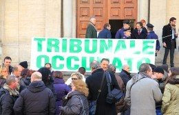 occupazione tribunale avezzano prteste (7)