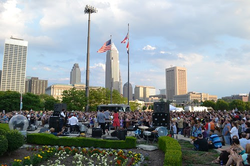 Fitz & the Tantrums (7/6/11) Fitz & the Tantrums (7/6/11)