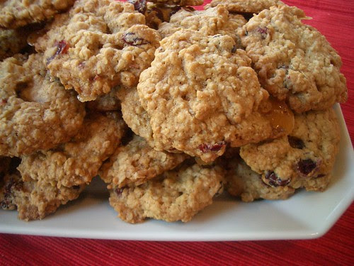 oatmeal cookies with craisins & toffee