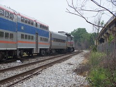 MARC train north of Rhode Island Avenue Station