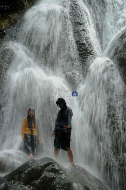 Sesejuk Air Terjun Matabuntu Makassar