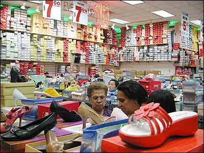 bargain shoe warehouse