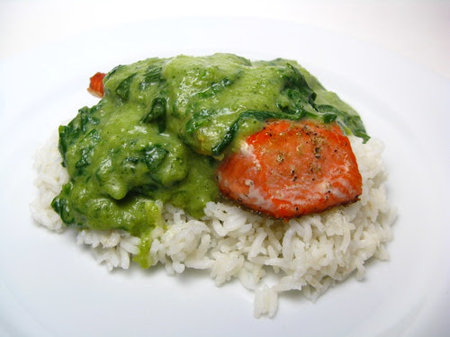 Seared salmon with Creamy Spinach & Pepper Sauce