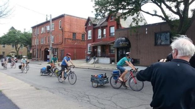 The Bicycle Opera Project invades Hamilton, Ont. The young company is debunking the myth of the opera diva, and making an environmental statement along the way.