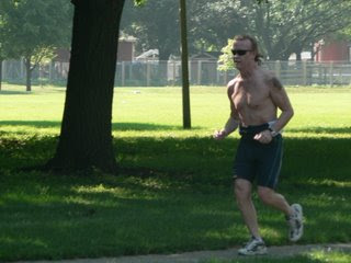 Don Appleman running in the triathlon