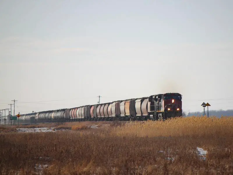 CN 2626 nearing Winnipeg