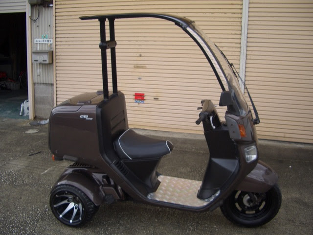 すごい 50cc バイク 三輪 カラチ