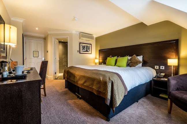 Rose & Crown, Hotel Open Times