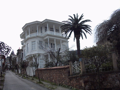 halki-house1