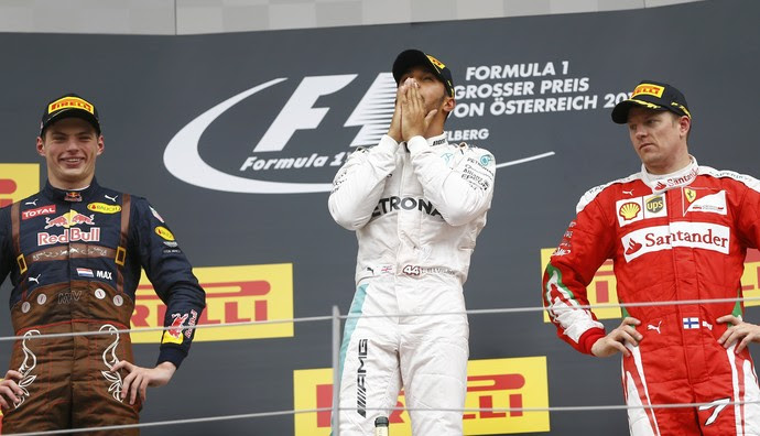 Lewis Hamilton pódio GP da Áustria (Foto: Reuters)