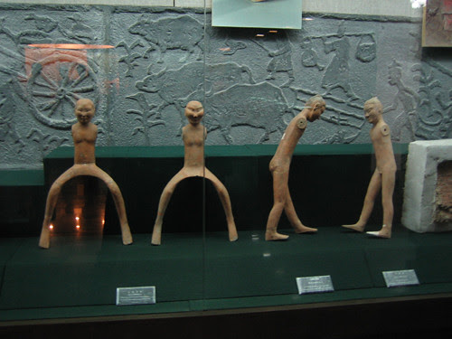 IMG_6064 - Earthware ''sacrifices'' in Emperor Jing's Tomb, Han Dynasty, Xianyang, China, 2007
