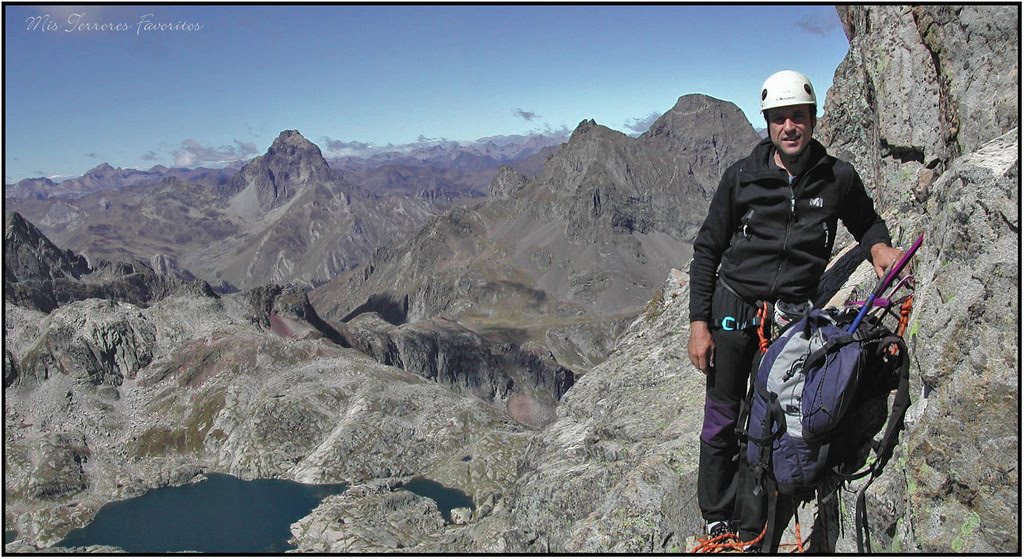reunión con vistas escalando el pitón von martin Y ARISTA SUROESTE AL PALAS 2974 M .