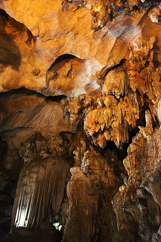 IMG_1898-w  Stalactites and Stalagmites in Kek Lok Cave