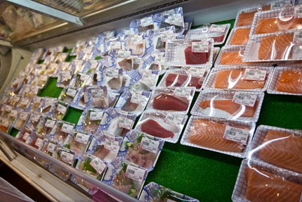 Possibly the Best Value Sashimi in Singapore - Fish Mart SAKURAYA!