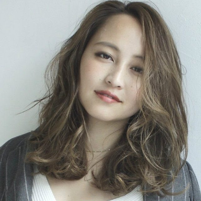 最も人気のある髪型 最高かつ最も包括的な色っぽい 髪型 セミロング