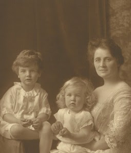 Lousia and children Lousia and children
