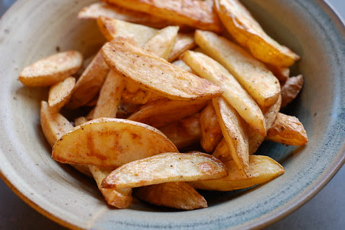 Perfect oven fries by Eve Fox, Garden of Eating blog, copyright 2011