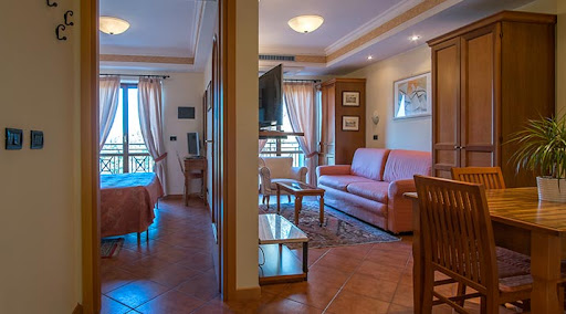 Residence Carpediem Roma Golf Club, 48 Bellissime Suite, Appartamenti