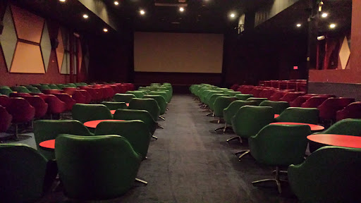 Movie Theater «Aloma Cinema Grill», reviews and photos, 2155 Aloma Ave, Winter Park, FL 32792, USA