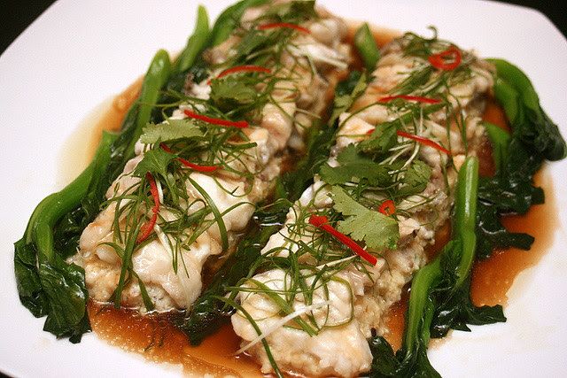 Steamed Garoupa Fillet with Beancurd with Light Soya Sauce
