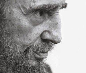Fidel-Castro-el-héroe-de-los-desheredados-580x871