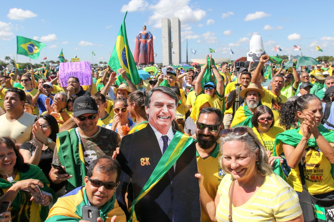 Ato em apoio ao governo de Jair Bolsonaro ocorrem neste domingo (26) na Esplanada dos MinistÃ©rios