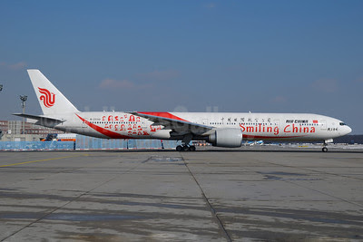 Air China Boeing 777-39L ER B-2035 (msn 38674) (Smiling China) FRA (Bernhard Ross). Image: 913227.