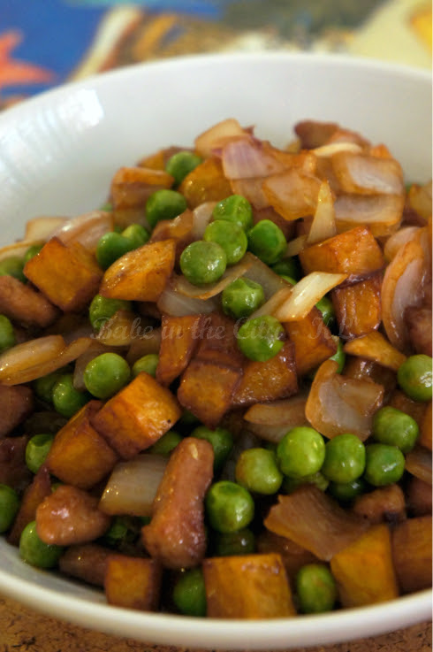 Peppery Diced Meat, Potatoes and Peas