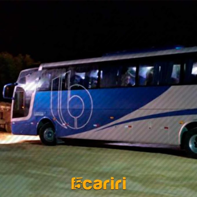 Ônibus clandestino que vinha de São Paulo é apreendido em Cedro, interior do Ceará
