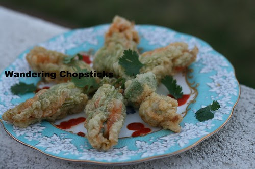 Bong Bi Nhoi Ca Tom Chien (Vietnamese Fried Squash Blossoms Stuffed with Fish and Shrimp) 1