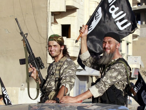 D-fil-membres-l-Etat-islamique-dans-province-Raqqa-en-Syrie.jpg
