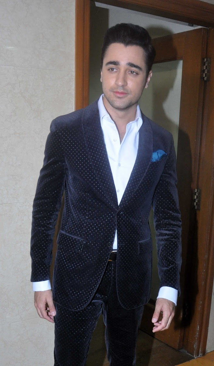 Imran-Khan-Kareene-Kapoor-at-Gori-Tere-Pyar-Mein-Movie-Promotion-On-Sets-Of-KBC-Pictures-6 Imran-Khan-Kareene-Kapoor-at-Gori-Tere-Pyar-Mein-Movie-Promotion-On-Sets-Of-KBC-Pictures-6