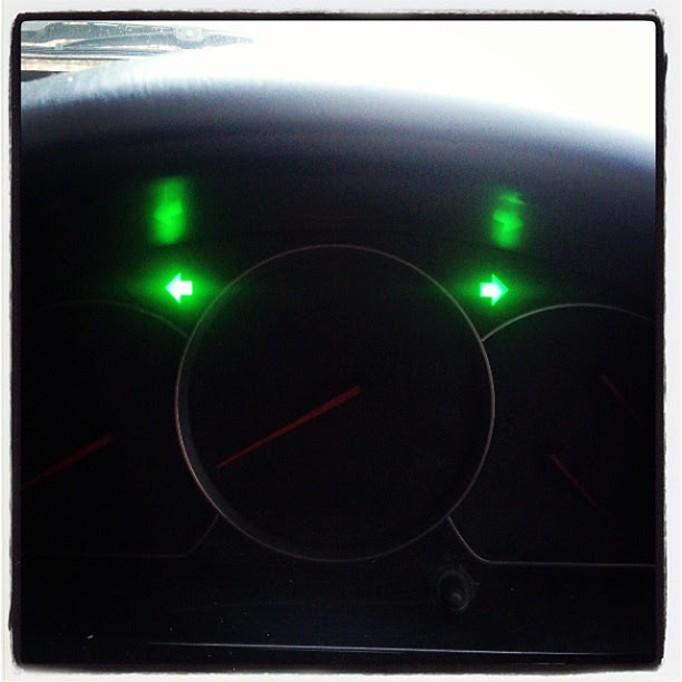 Going nowhere.... Clutch shat itself... #M4 #clutch #vitara #suzuki #$$$$$$ #breakdown #rain