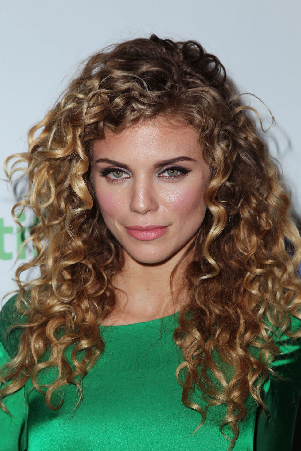Szissza Curly Hairstyles