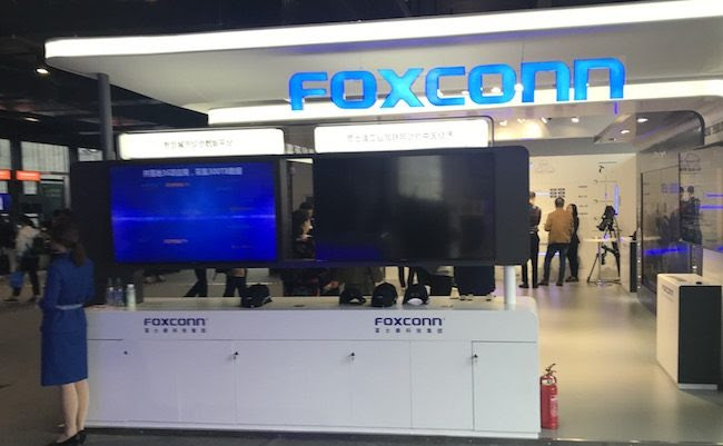 Foxconn protests tipped to cut China iPhone output 30%
